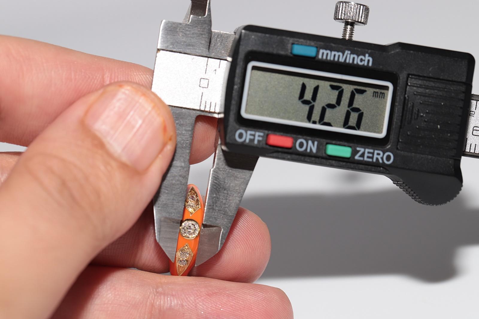 Bague jonc en or 14 carats, décorée de diamants naturels et d'émail orange, neuve en vente 6