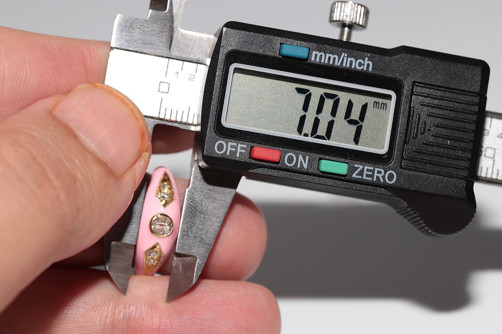 Anillo de oro de 14 quilates con diamante natural decorado con esmalte rosa en venta 4