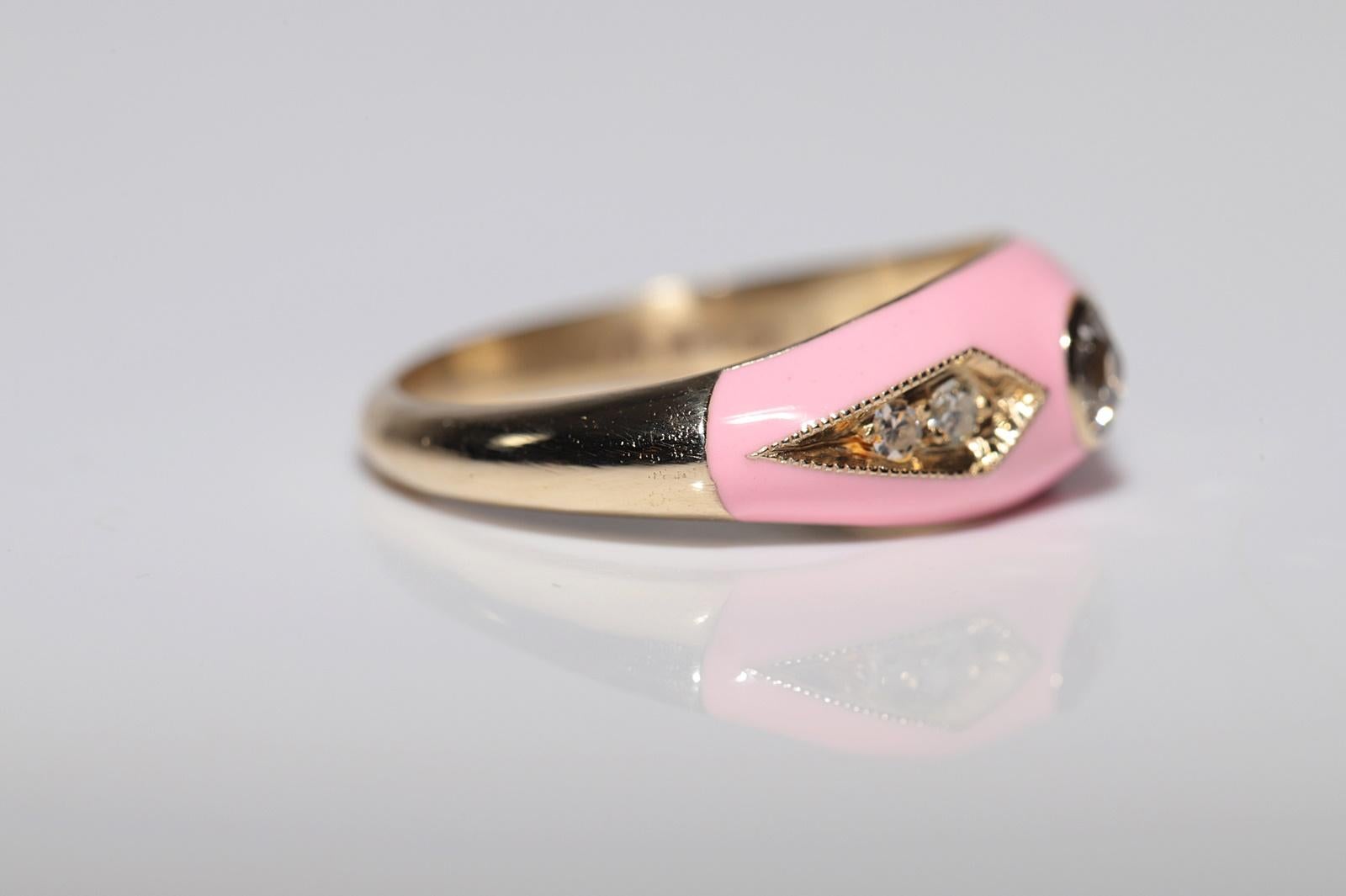 New made 14K Gold Natural Diamond Decorated Pink Enamel Band Ring In New Condition For Sale In Fatih/İstanbul, 34
