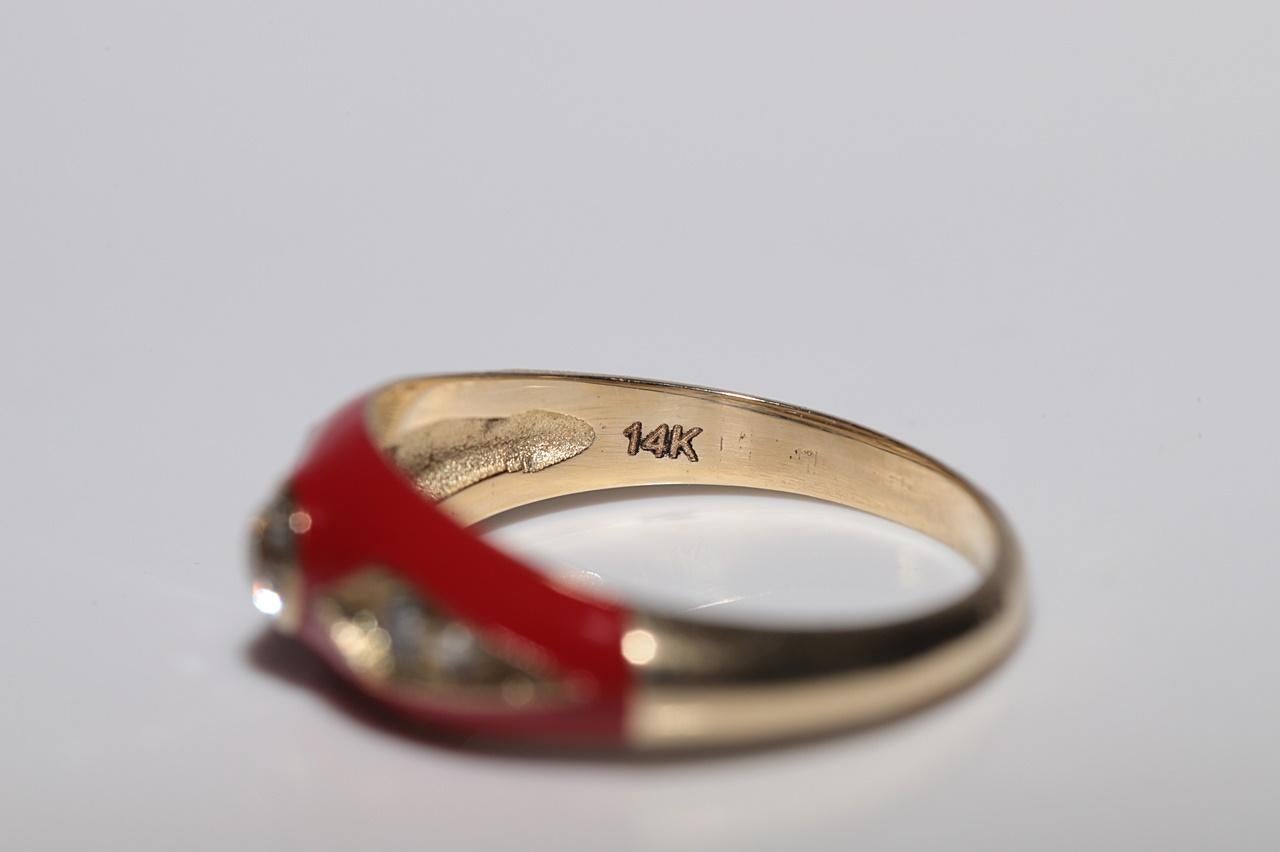 Neu gefertigter Ring aus 14 Karat Gold mit natürlichem Diamanten und roter Emaille, dekoriert im Angebot 4
