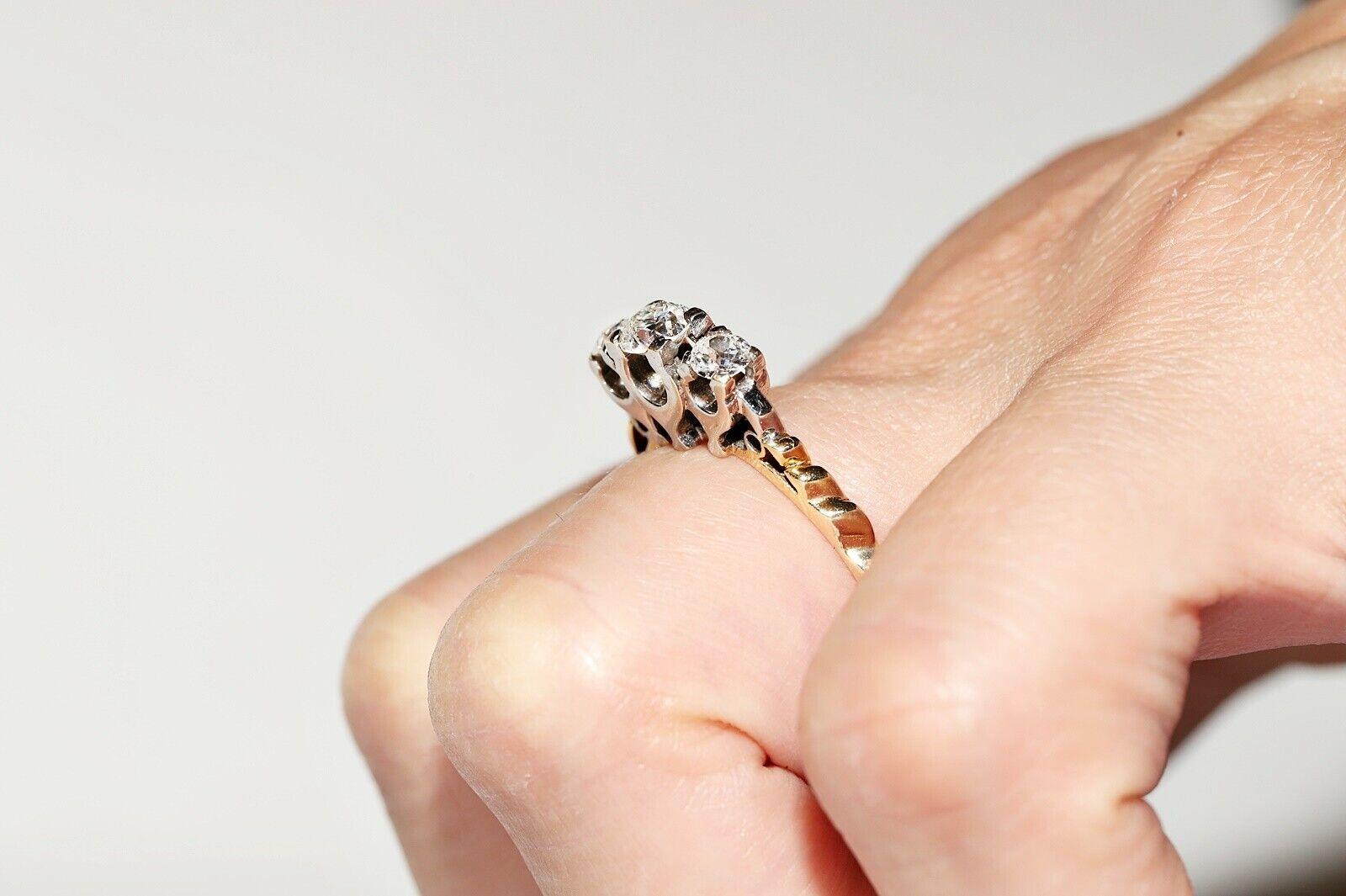 New Made 14k Gold Natural Diamond Decorated Three Stone Ring im Angebot 6