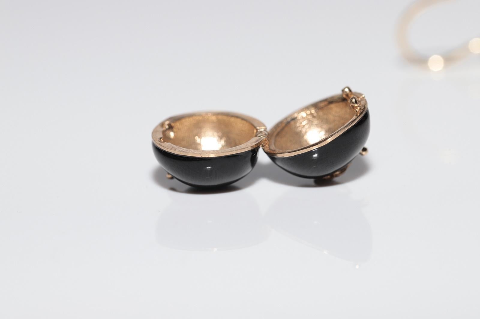 New Made 14k Gold Natural Diamond Drop Style Enamel Earring en vente 8