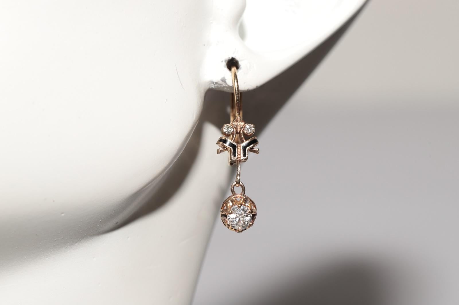 New Made 14k Gold Natural Diamond Drop Style Enamel Earring en vente 9