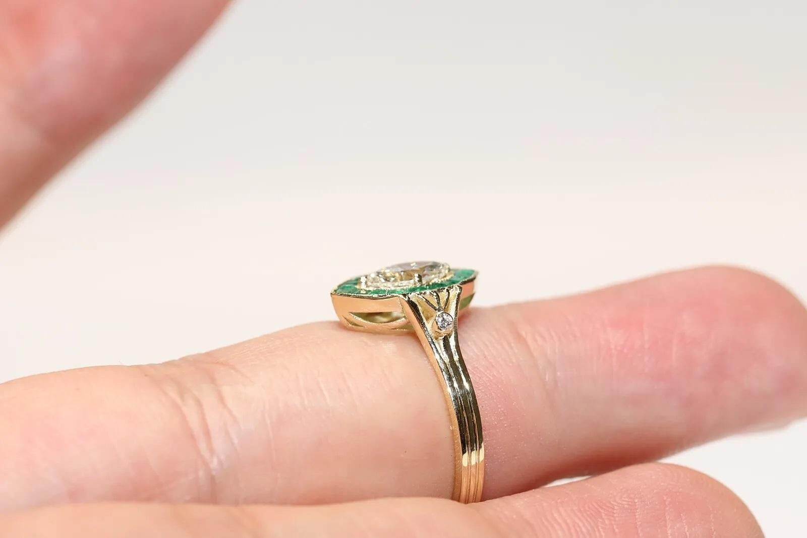 Neuer Ring aus 14 Karat Gold mit natürlichem Diamanten im Marquise-Schliff und Smaragd im Kaliberschliff im Angebot 4