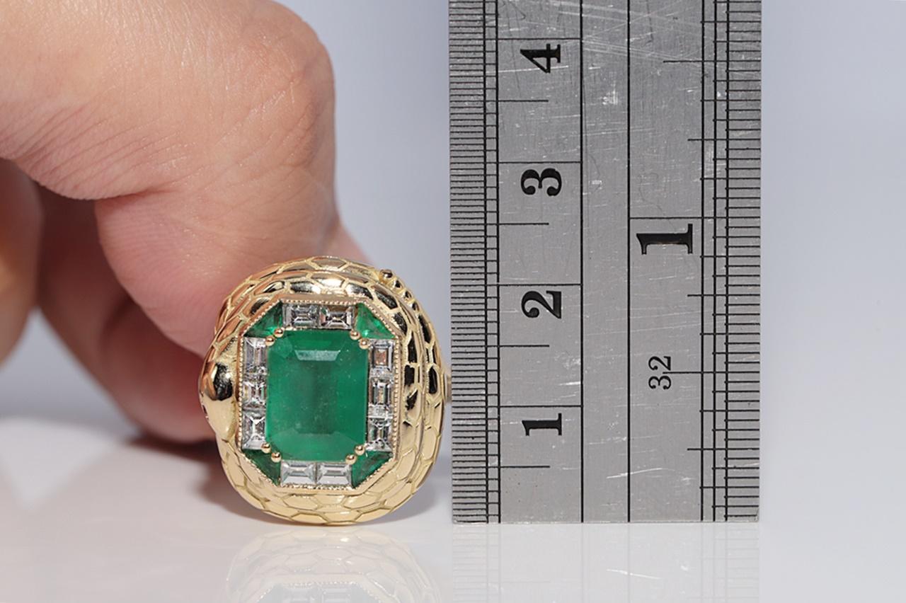 New Made 18k Gold Natural Baguette Cut Diamond und Smaragd Schlange Design Ring im Angebot 8