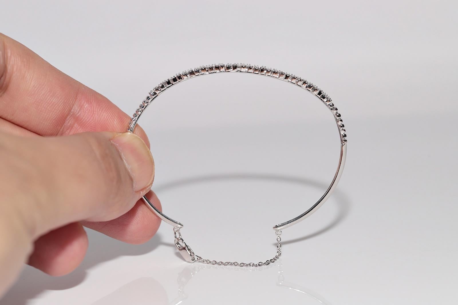 Neu Hergestellter 18k Gold Natürlicher Baguetteschliff Diamant-Armreif mit Baguetteschliff Dekoriert im Angebot 7