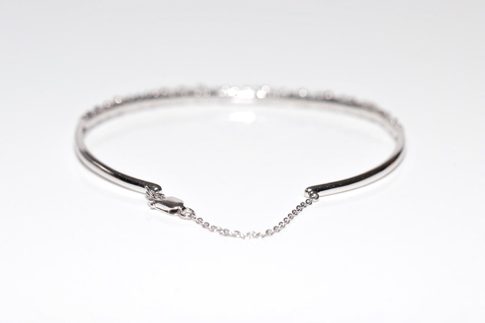 Neu Hergestellter 18k Gold Natürlicher Baguetteschliff Diamant-Armreif mit Baguetteschliff Dekoriert im Angebot 9