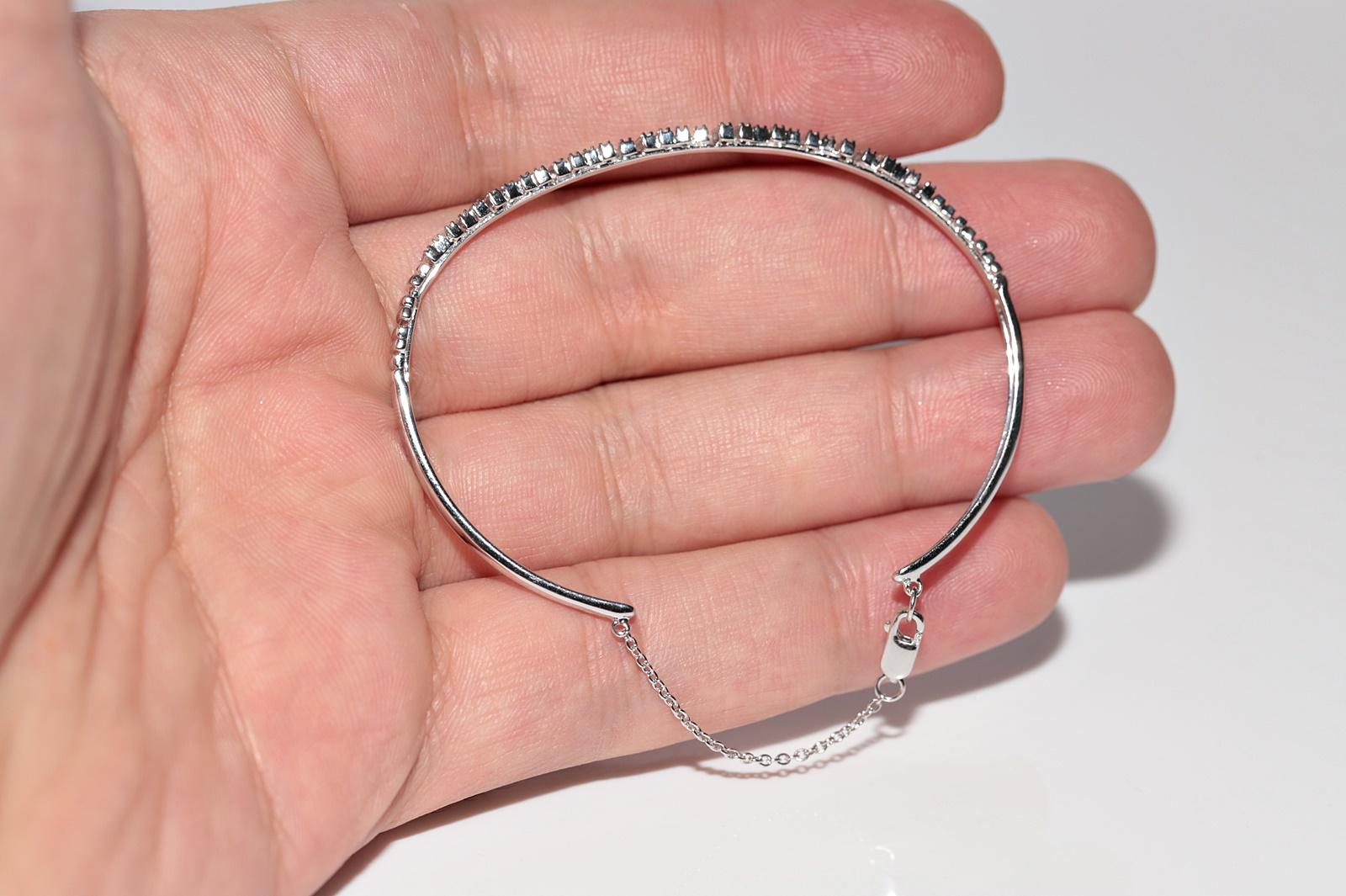 Neu Hergestellter 18k Gold Natürlicher Baguetteschliff Diamant-Armreif mit Baguetteschliff Dekoriert im Angebot 13