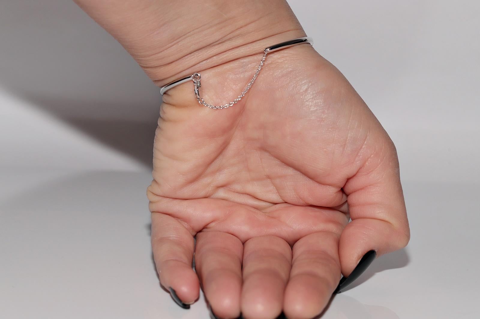 Neu Hergestellter 18k Gold Natürlicher Baguetteschliff Diamant-Armreif mit Baguetteschliff Dekoriert im Angebot 1