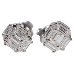 New Made Boucle d'oreille en or 18k ornée de diamants baguette naturels