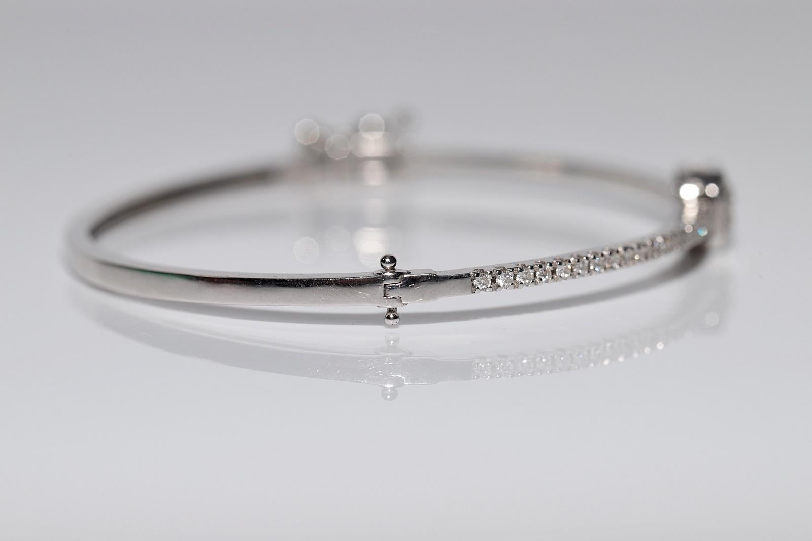 New Made  Bracelet jonc en or 18 carats avec diamants naturels brillants et taille baguette en vente 2