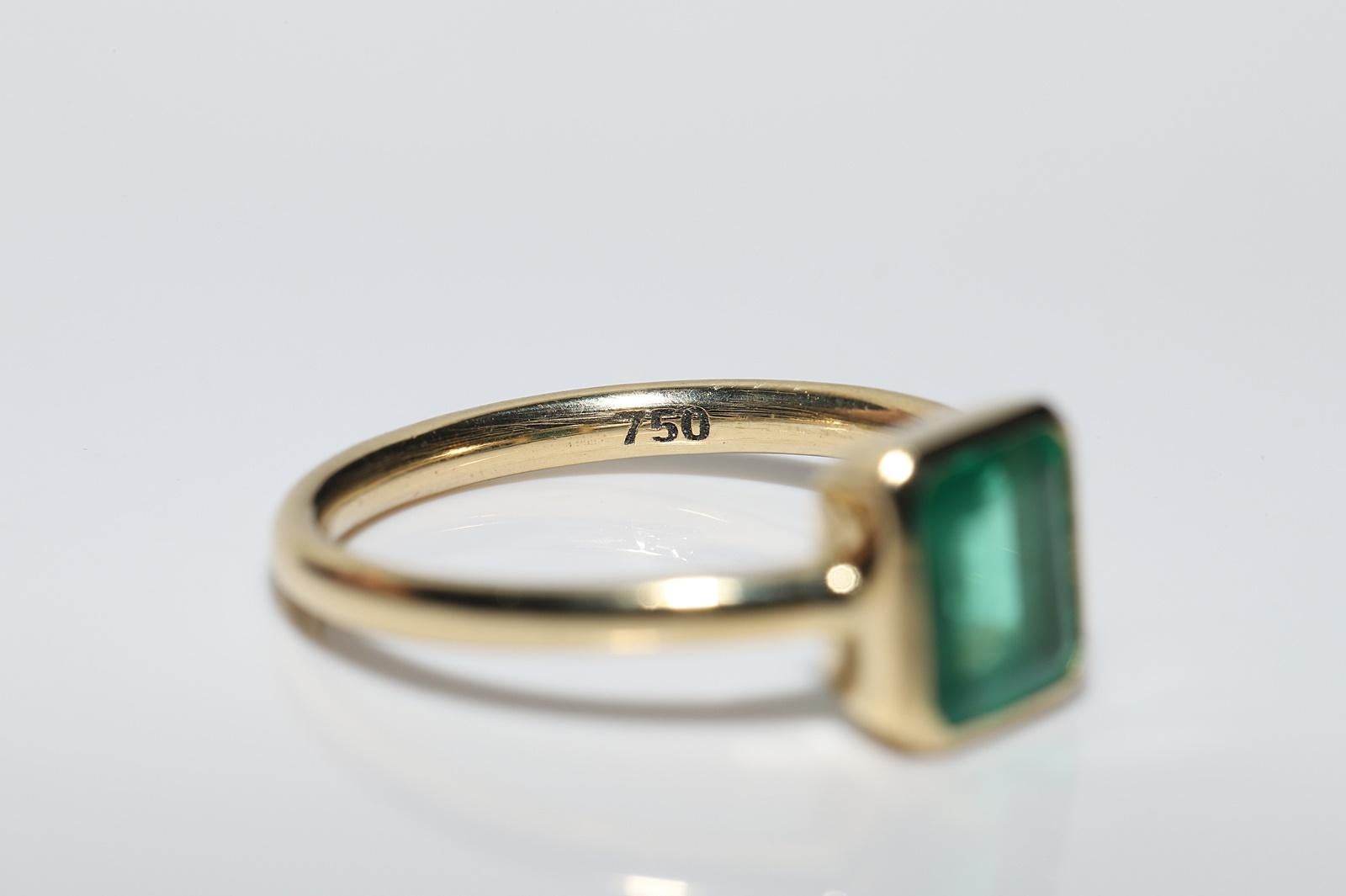 New Made 18k Gold Natural Colombian Emerald Decorated Engagement Solitaire Ring  en vente 2
