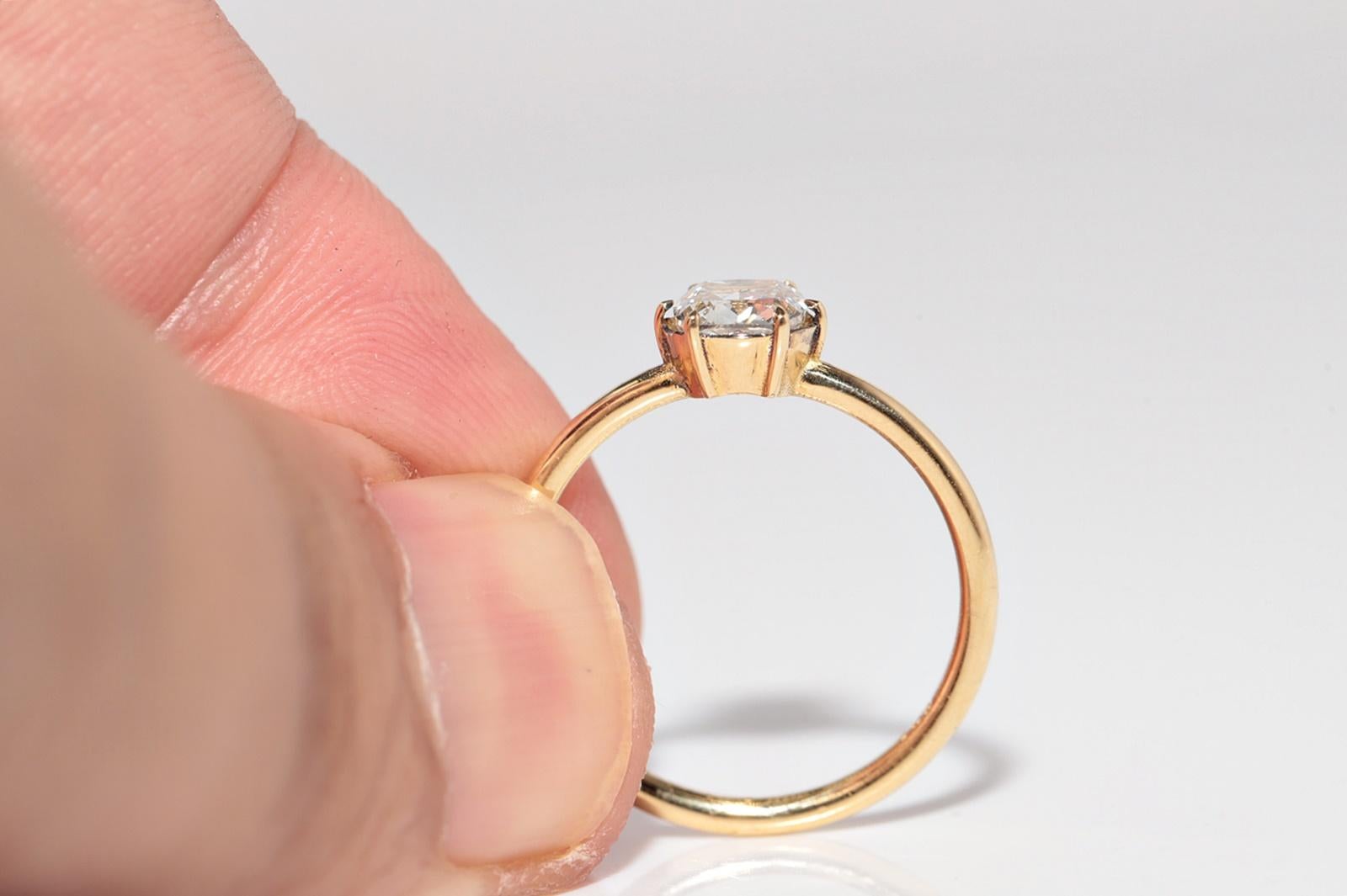 Anillo solitario decorado con diamantes naturales talla cojín de oro de 18k de nueva factura en venta 2