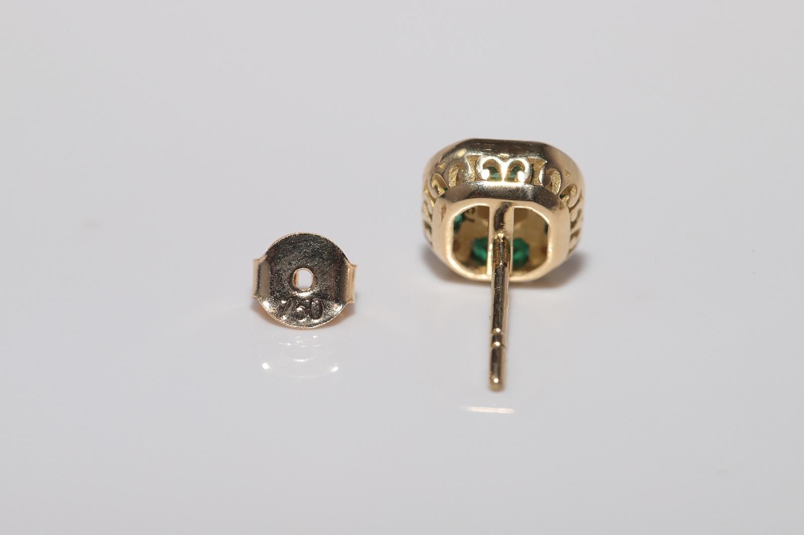 New Made 18k Gold Natural Diamond And Baguette Cut Emerald Stud Earring For Sale 5
