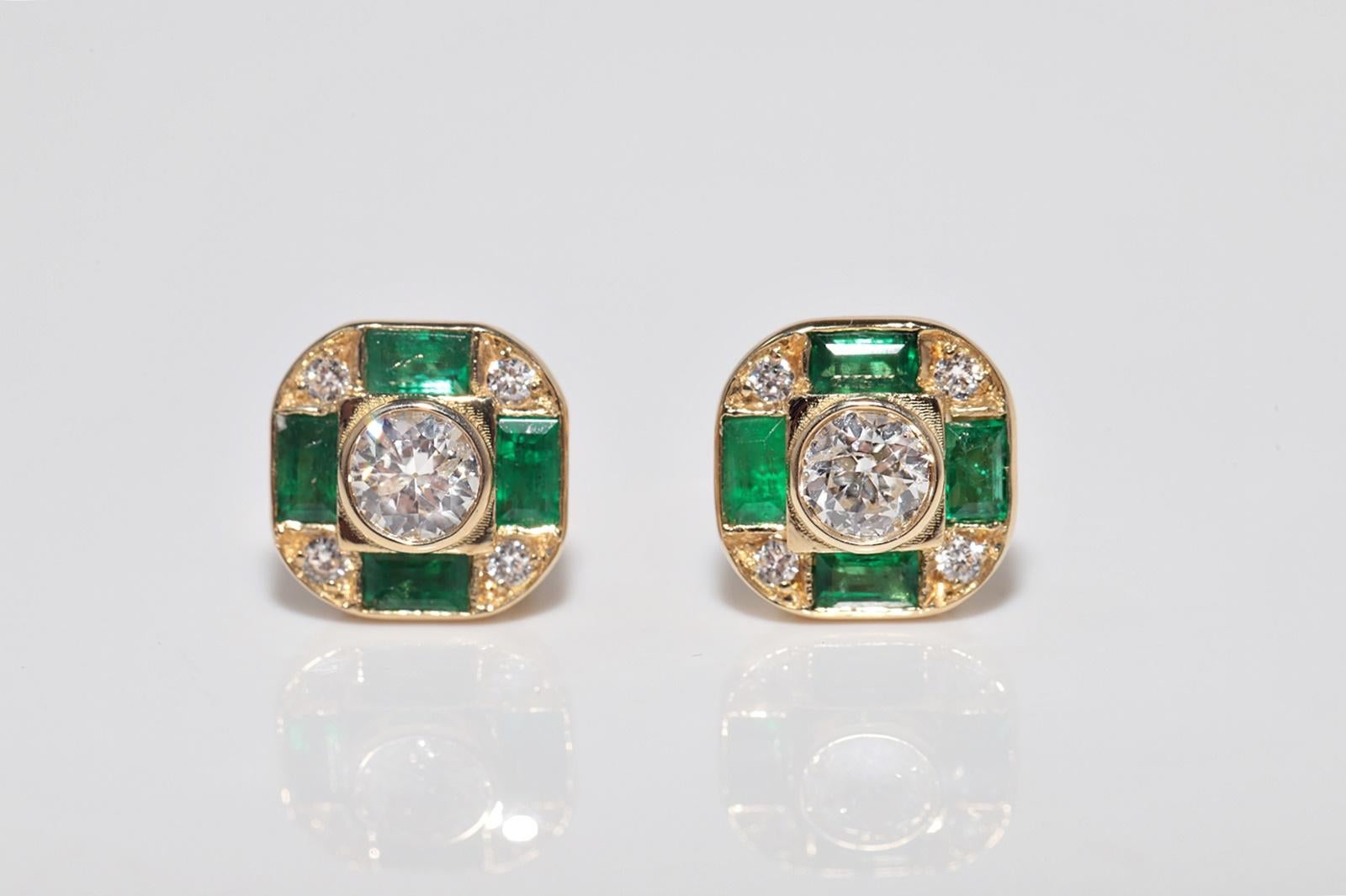 Old European Cut New Made 18k Gold Natural Diamond And Baguette Cut Emerald Stud Earring For Sale
