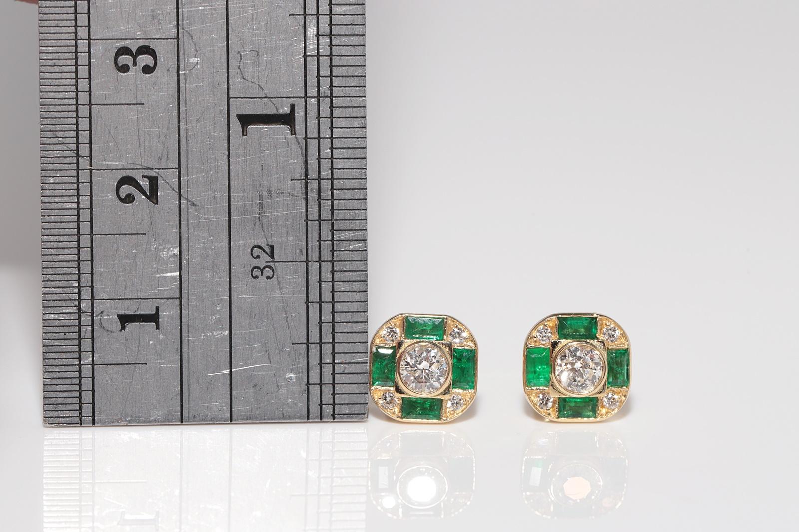 New Made 18k Gold Natural Diamond And Baguette Cut Emerald Stud Earring In New Condition For Sale In Fatih/İstanbul, 34