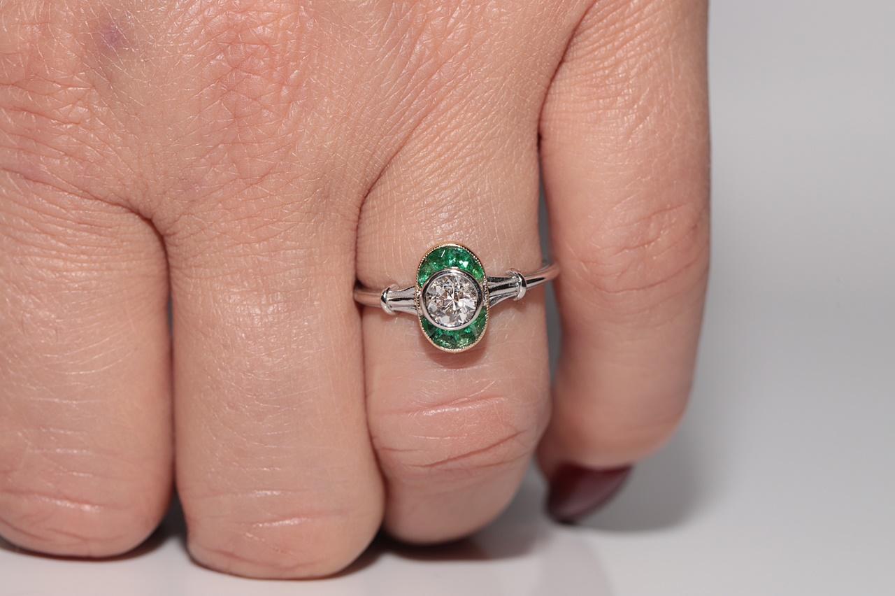 Anillo solitario de diamante natural y esmeralda talla calibre en oro de 18k de nueva factura en venta 10