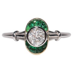 New Made 18k Gold Natural Diamond And Caliber Cut Emerald Solitaire Ring