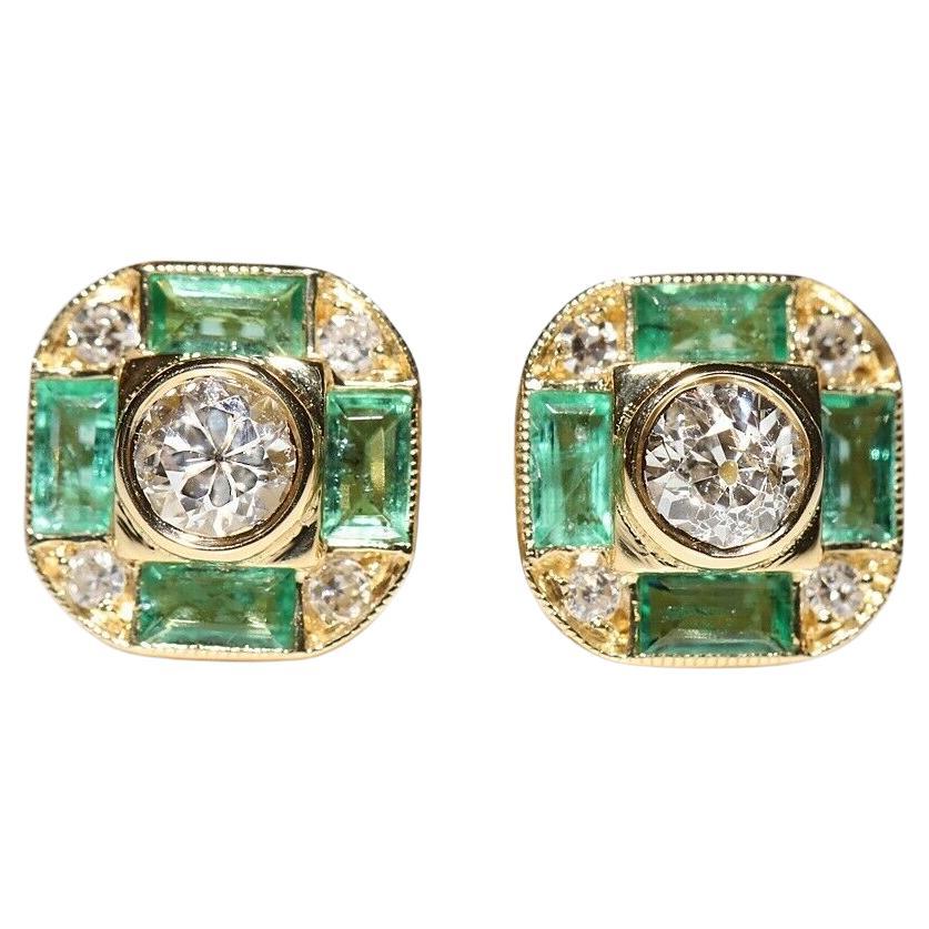 New made 18k Gold Natural Diamond And Caliber Cut Emerald Stud Earring en venta