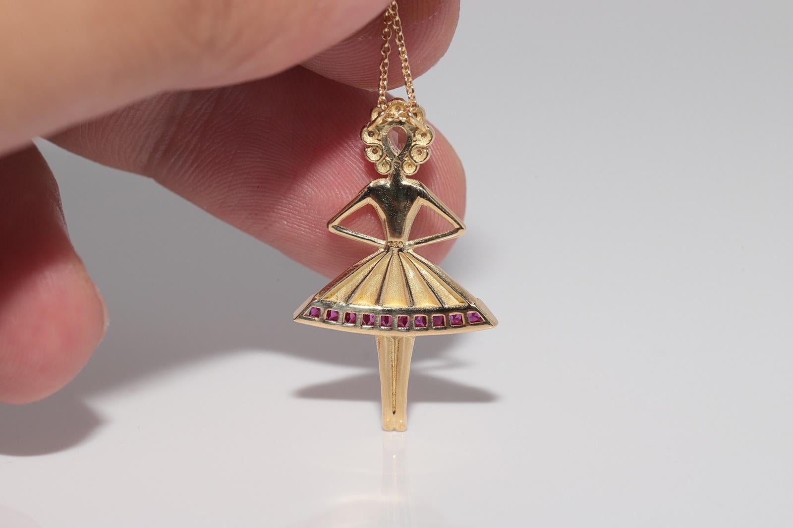 New Made 18k Gold Natural Diamond And Caliber Cut Ruby  Ballerina Necklace For Sale 3