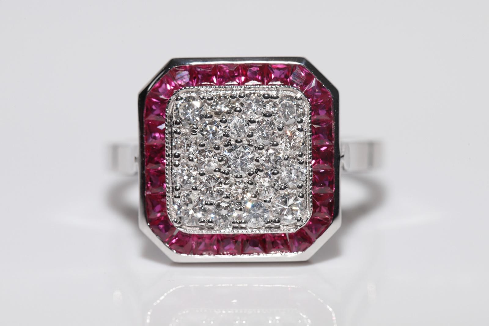 Women's New Made 18k Gold Natural Diamond And Caliber Cut Ruby Decorated Ring For Sale