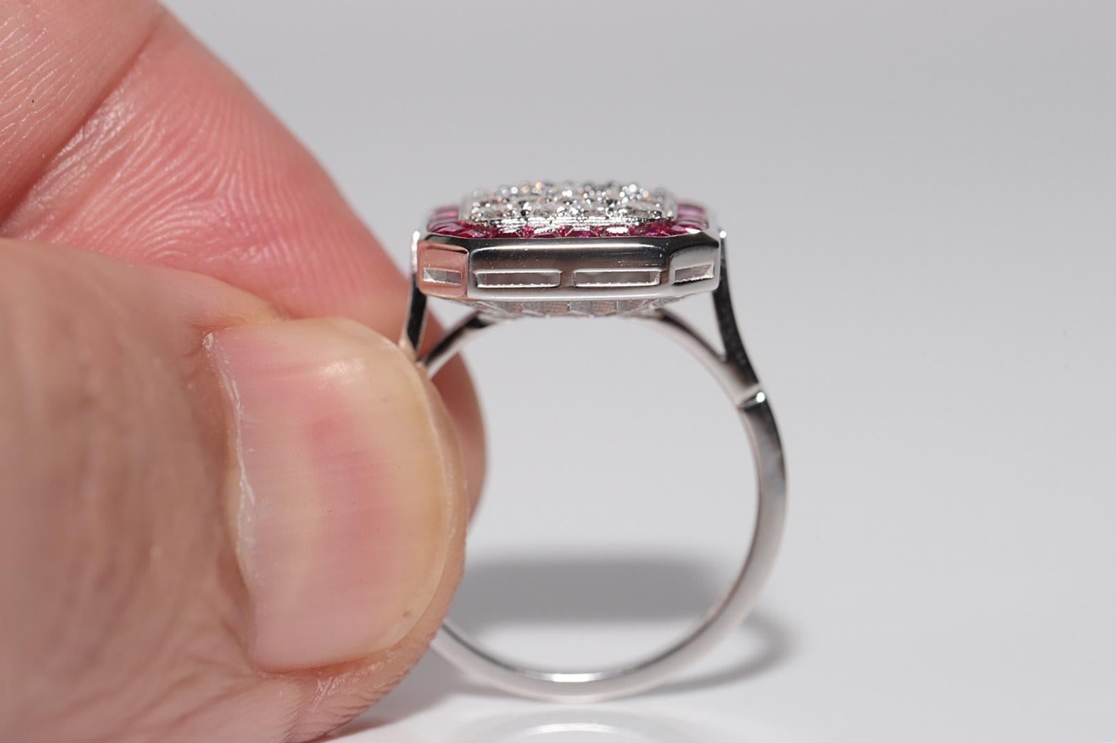 New Made 18k Gold Natural Diamond And Caliber Cut Ruby Decorated Ring For Sale 3