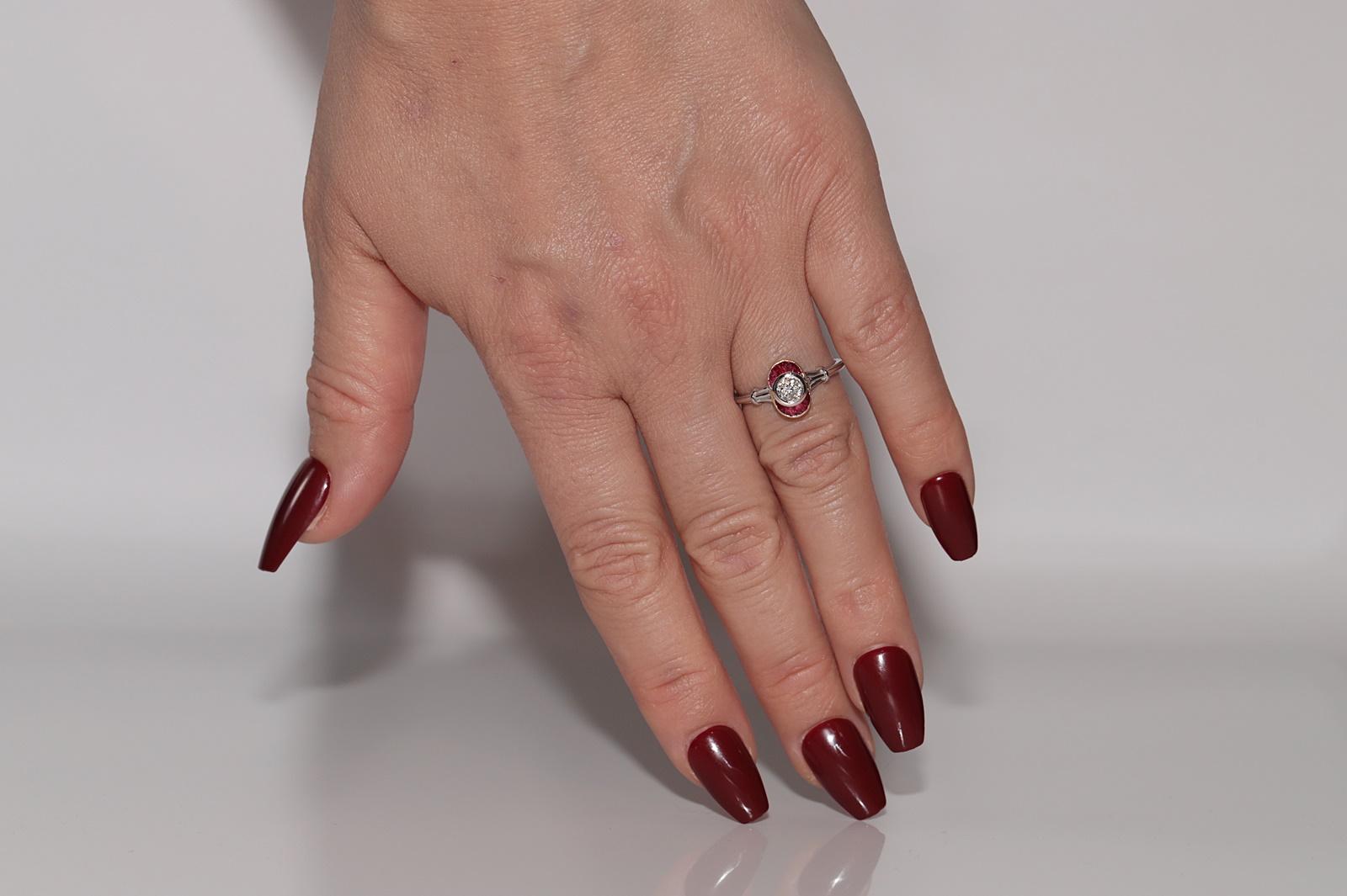 Neuer Solitär-Ring, 18 Karat Gold, natürlicher Diamant und Rubin im Kaliberschliff, Solitär im Angebot 11