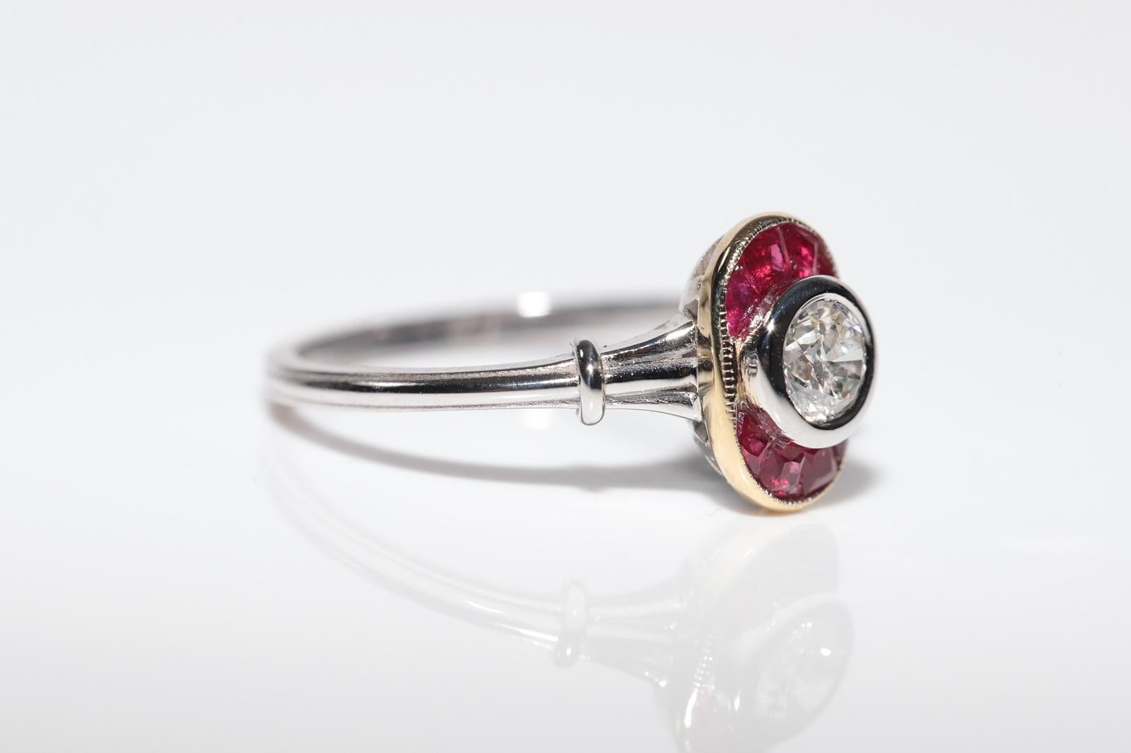 Neuer Solitär-Ring, 18 Karat Gold, natürlicher Diamant und Rubin im Kaliberschliff, Solitär (Brillantschliff) im Angebot