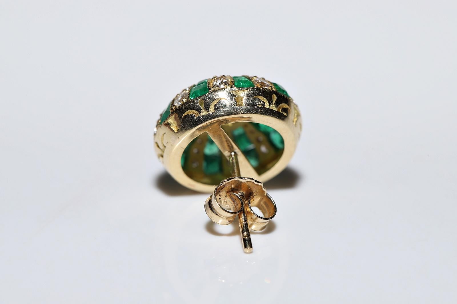 Boucles d'oreilles en or 18 carats, diamants naturels et émeraudes calibrées, neuves Pour femmes en vente