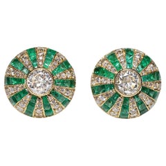 New Made 18k Gold Natural Diamond And Caliber Emerald Earring