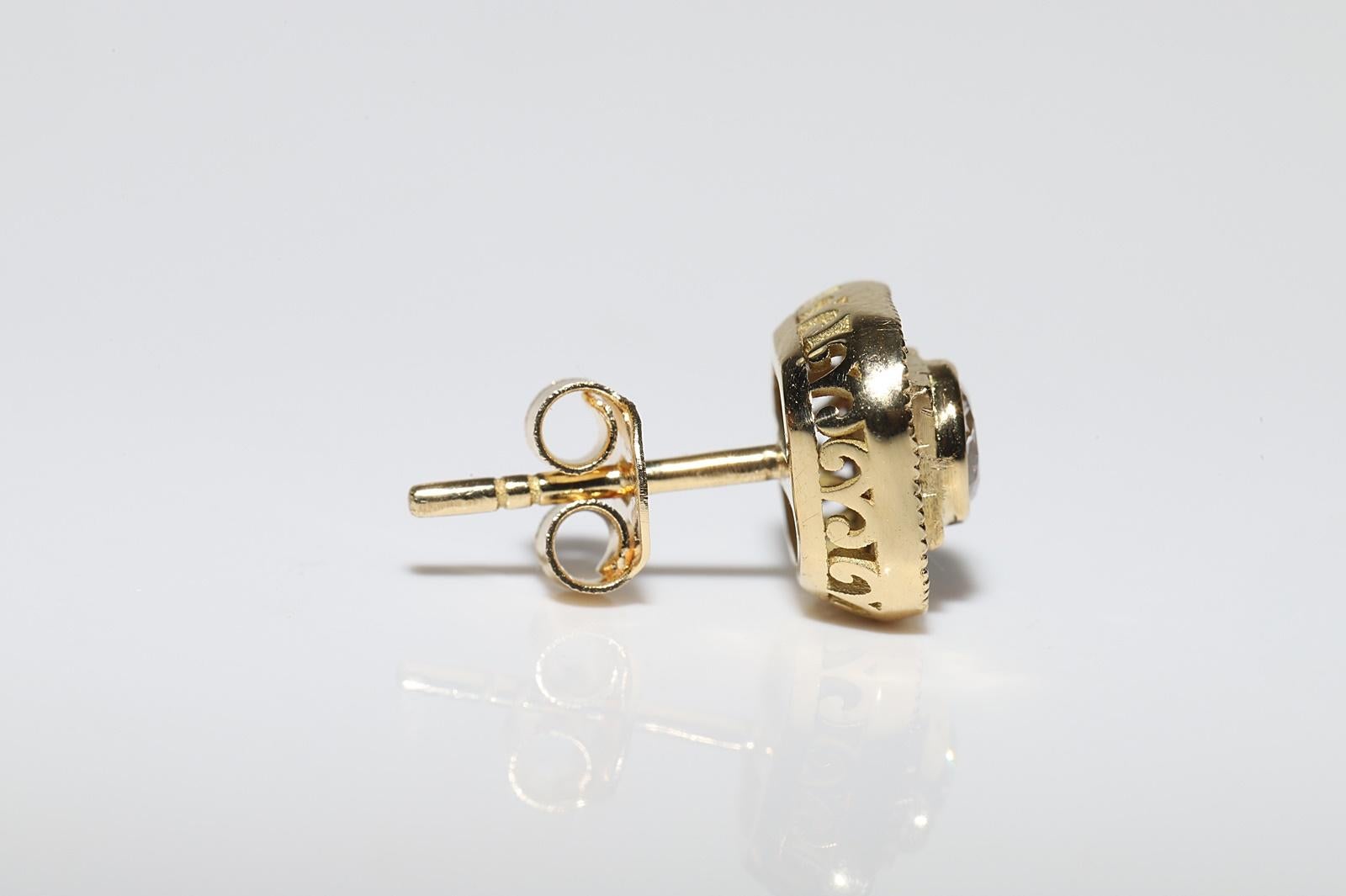 Women's New Made 18k Gold Natural Diamond And Caliber Ruby Decorated Stud Earring For Sale