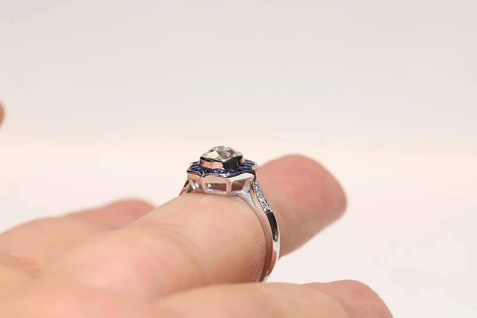 Bague solitaire en or 18 carats de fabrication récente, avec diamant naturel et saphir calibré en vente 4