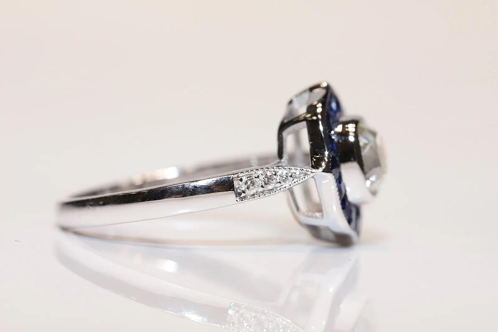 Taille vieille mine Bague solitaire en or 18 carats de fabrication récente, avec diamant naturel et saphir calibré en vente