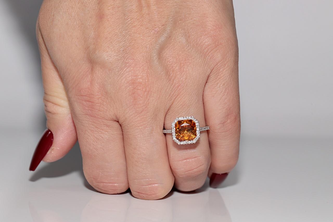 Bague neuve fabriquée en or 18 carats décorée de diamants naturels et de citrine en vente 10