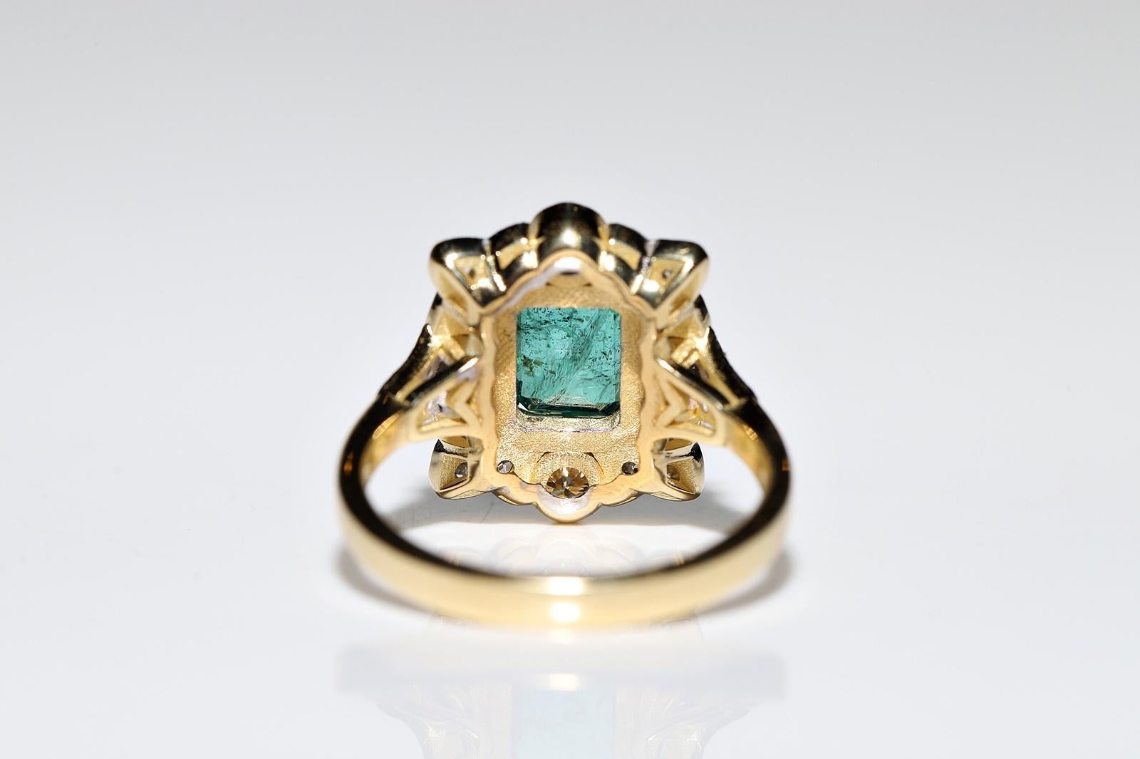 New Made 18k Gold natürlichen Diamanten und Smaragd verziert Ring im Angebot 2