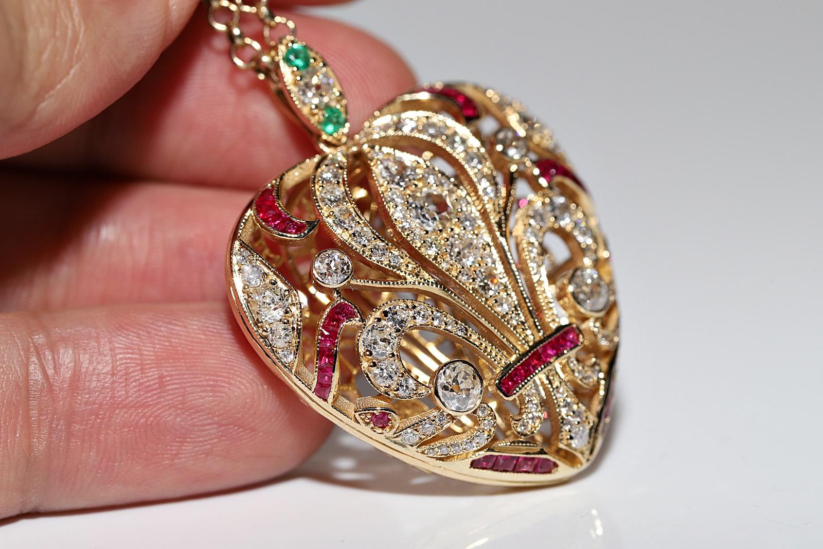 New Made 18k Gold Natural Diamond And Emerald Ruby Heart Pendant Necklace For Sale 2