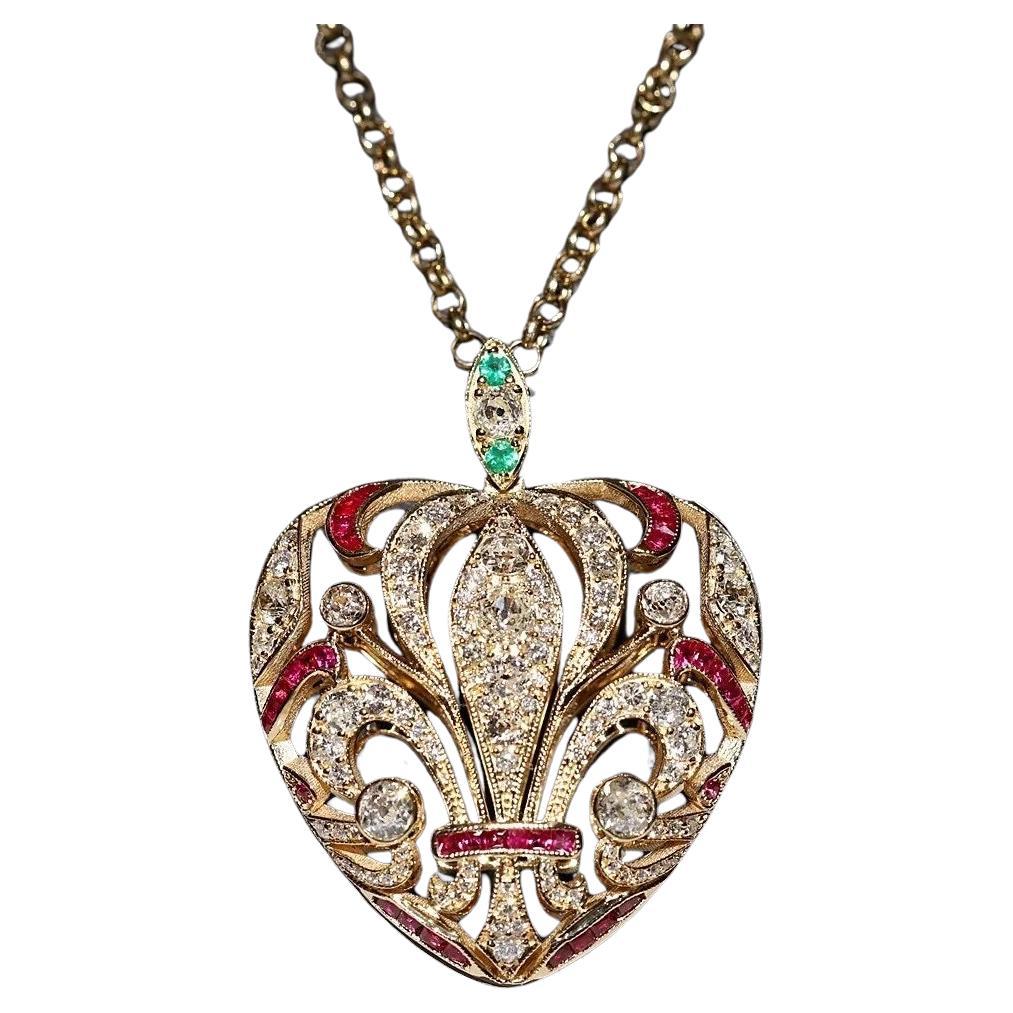 Halskette mit Herzanhänger, neu gefertigt, 18 Karat Gold, natürlicher Diamant und Smaragd Rubin