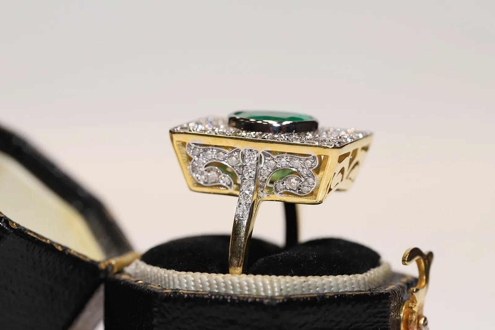 Modern New Made 18k Gold Natural Diamond And Emerald Squre Style Ring For Sale