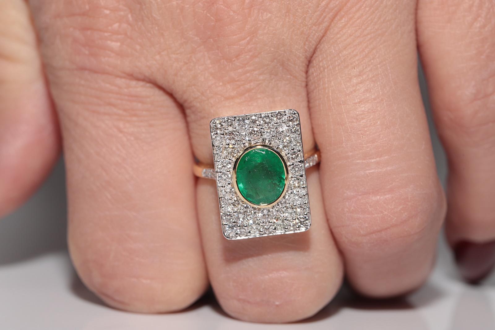 Women's New Made 18k Gold Natural Diamond And Emerald Squre Style Ring For Sale
