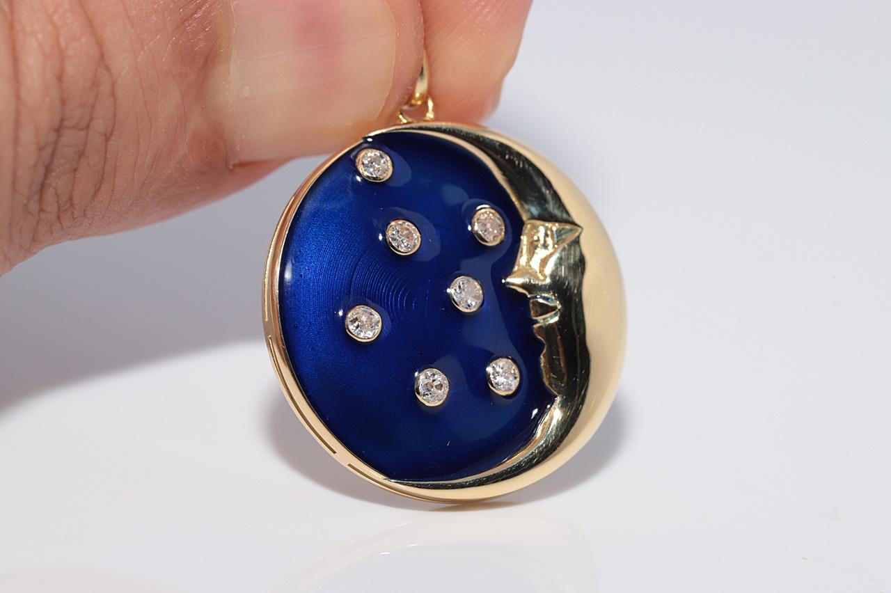New Made Collier pendentif Moon en or 18k orné de diamants naturels et d'émail en vente 4