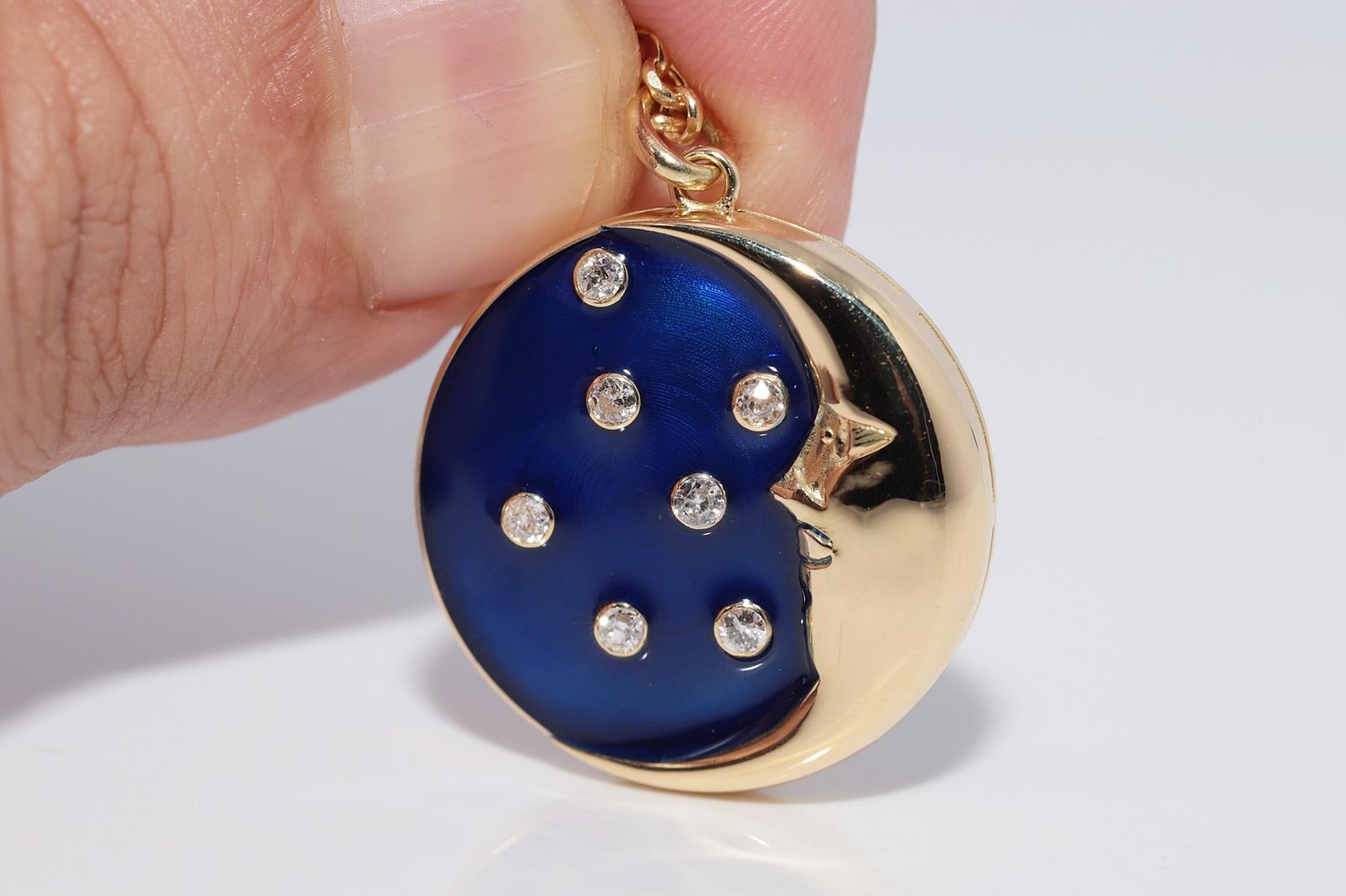 New Made Collier pendentif Moon en or 18k orné de diamants naturels et d'émail en vente 10