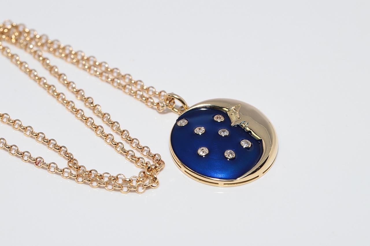 New Made Collier pendentif Moon en or 18k orné de diamants naturels et d'émail en vente 12