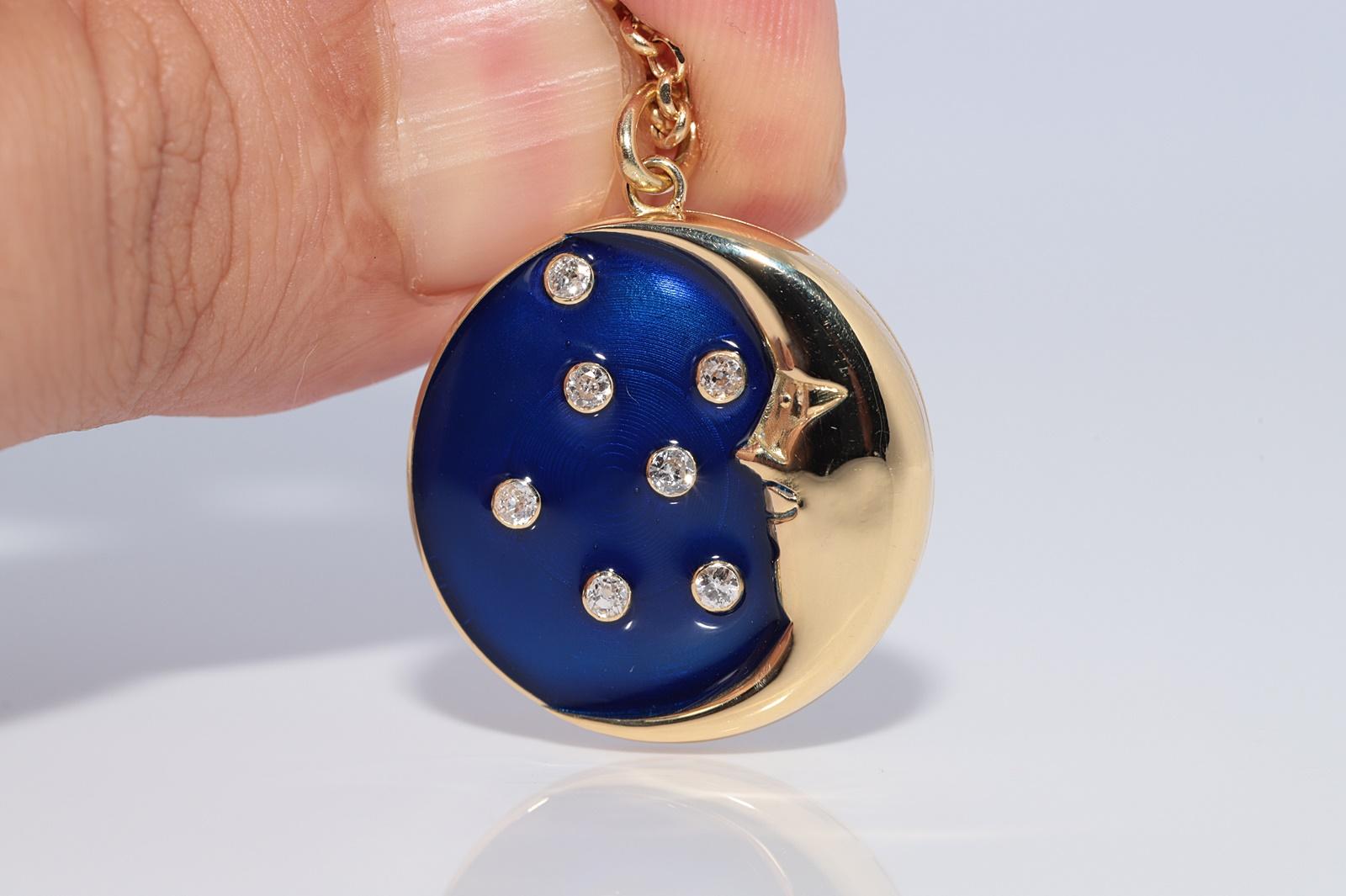 New Made Collier pendentif Moon en or 18k orné de diamants naturels et d'émail en vente 1