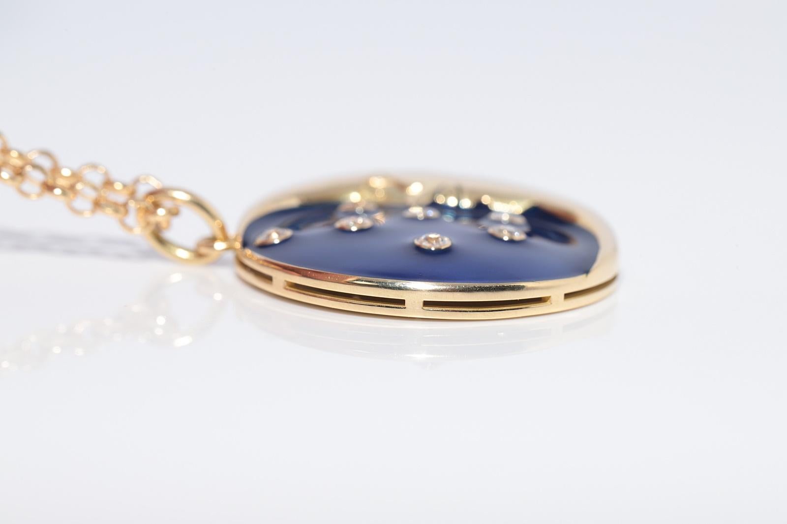 New Made Collier pendentif Moon en or 18k orné de diamants naturels et d'émail en vente 2