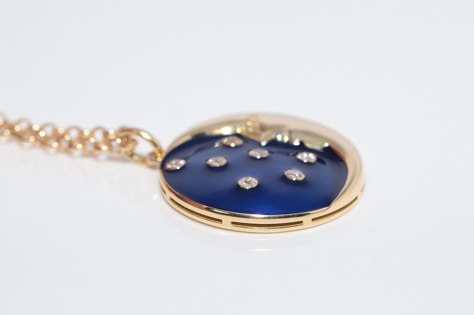 New Made Collier pendentif Moon en or 18k orné de diamants naturels et d'émail en vente 3