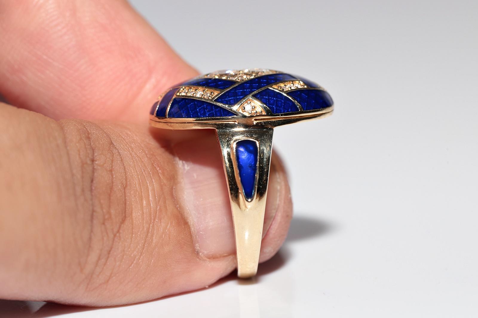 New Made 18k Gold Natural Diamond And Enamel Decorated Oval Ring For Sale 7