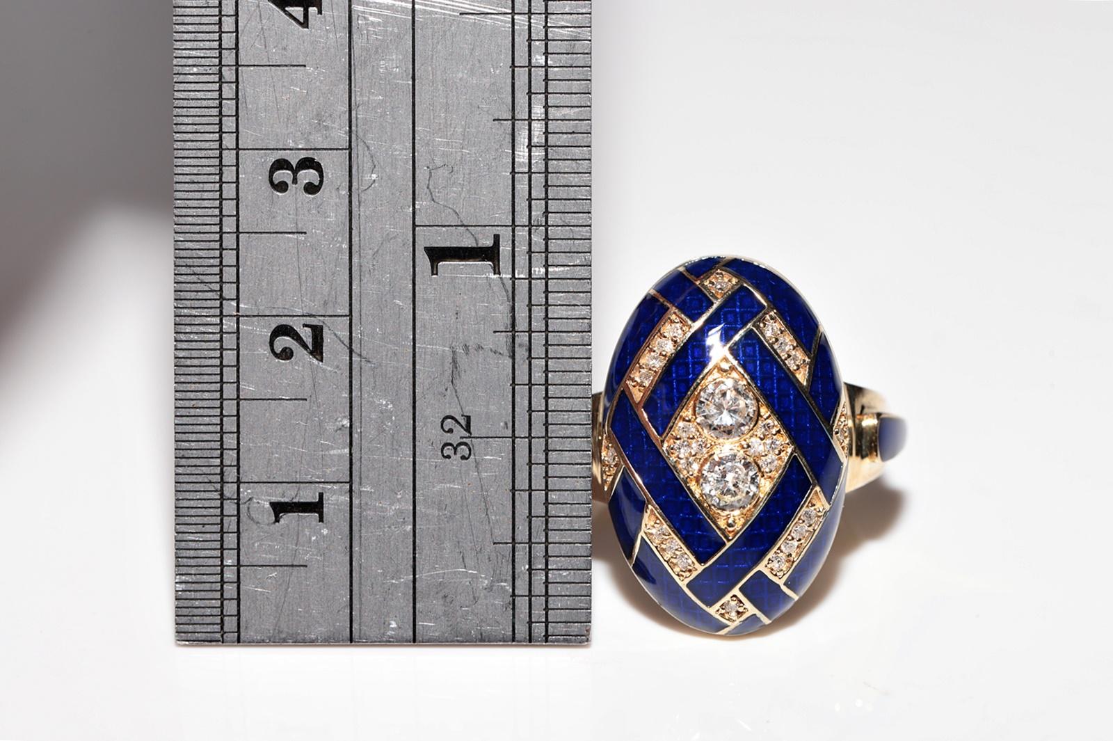 New Made 18k Gold Natural Diamond And Enamel Decorated Oval Ring For Sale 2