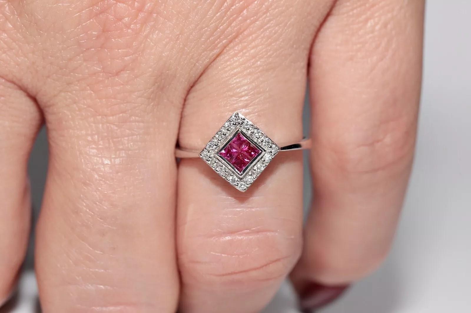 Anillo decorado con diamantes naturales y rubíes talla princesa en oro de 18 quilates de nueva factura en venta 5