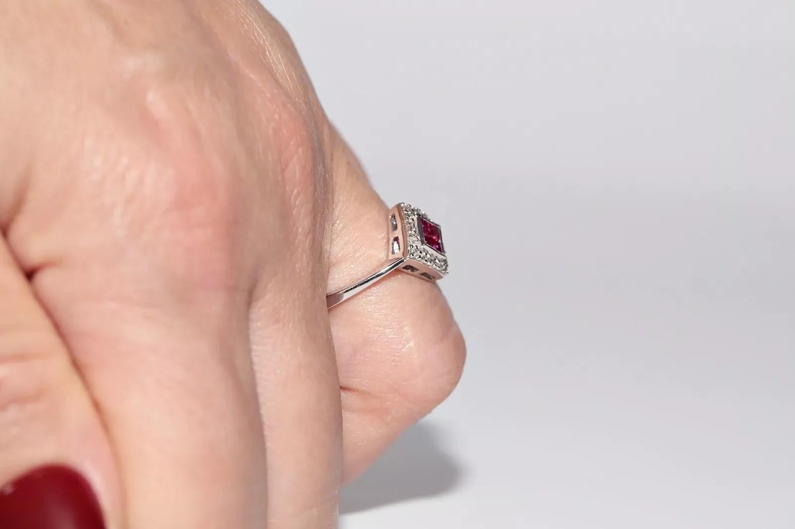 Anillo decorado con diamantes naturales y rubíes talla princesa en oro de 18 quilates de nueva factura en venta 6