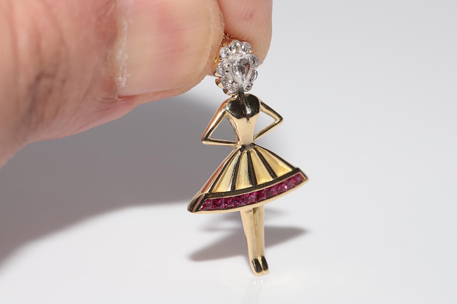 Collana con diamante naturale e rubino Ballerina Lady in oro 18k di nuova produzione in vendita 12